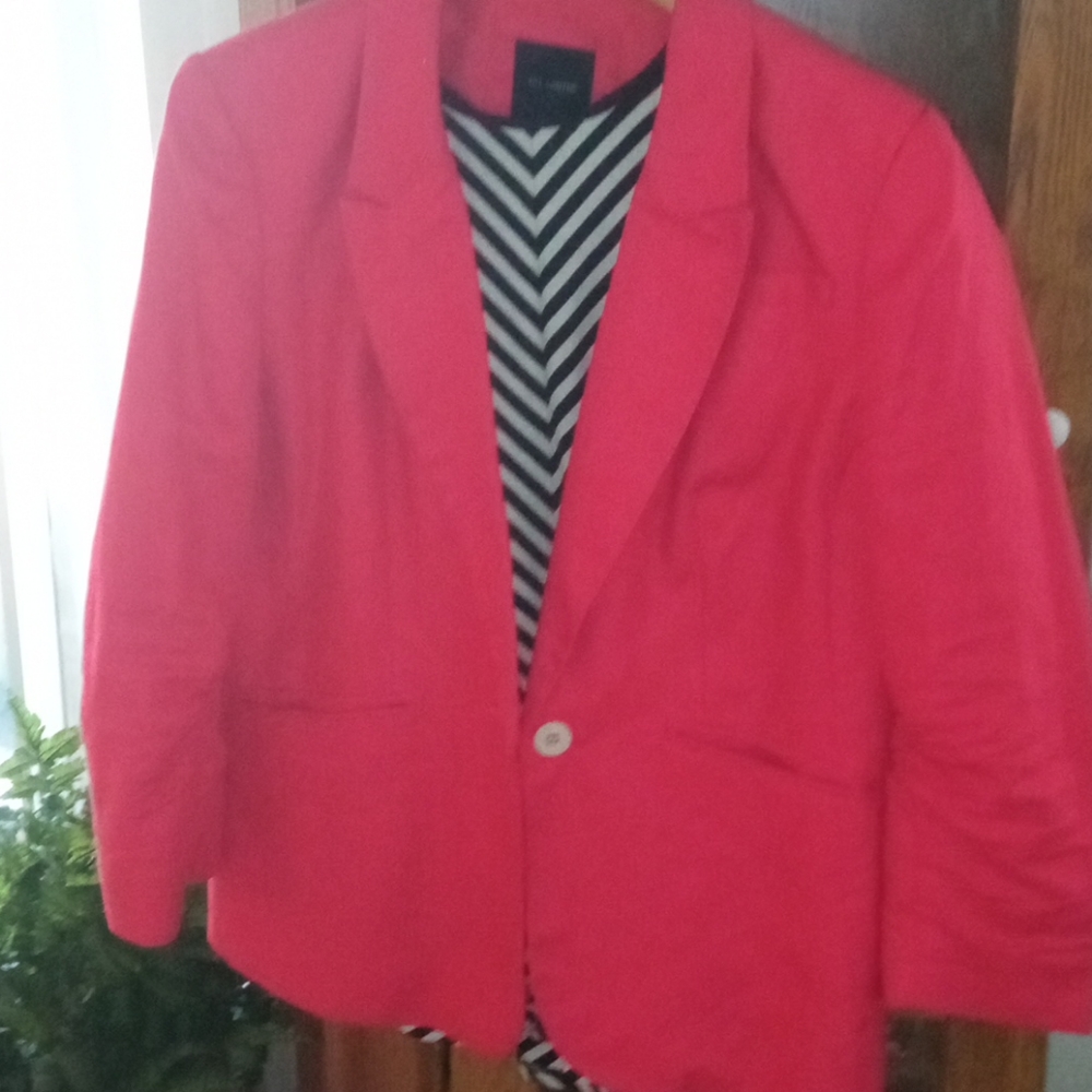 Very cute casual blazer THE LIMITED size XL